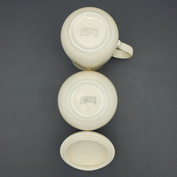 Corningware Sandstone Beige Creamer and Sugar Bowl with Lid - Picture 3 of 8